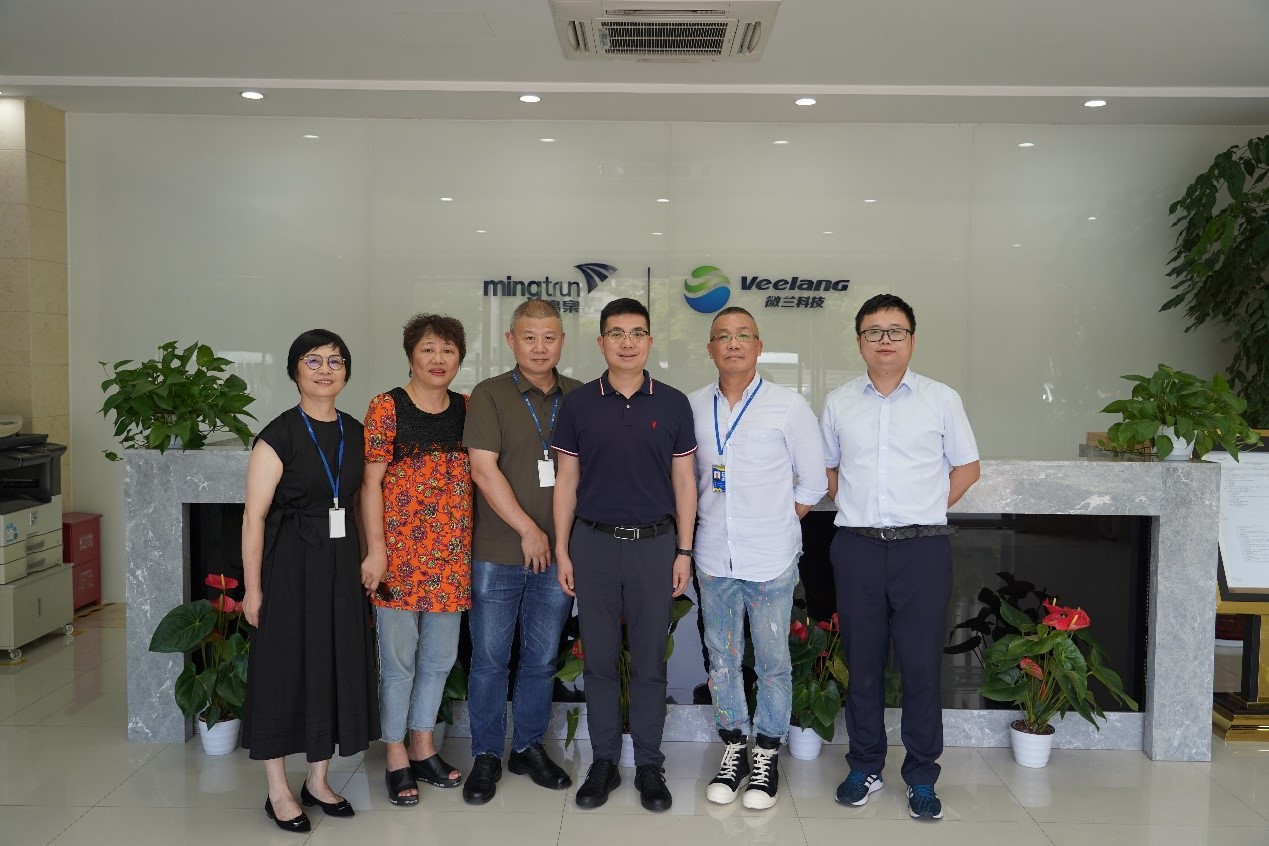 浙江大學控股集團總經(jīng)理余飛鵬一行蒞臨浙大鳴泉調(diào)研指導