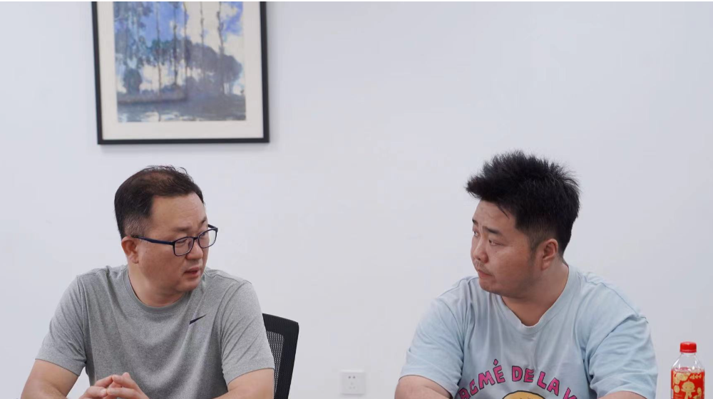 韓國(guó)Jastec公司團(tuán)隊(duì)經(jīng)理 Maeng Kyunghwan、 工程師Jun Seonggwkang蒞臨浙大鳴泉參觀交流